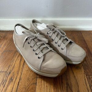 MBT Leather Rocker Lace Up Shoes Tan US Size 10-10.5